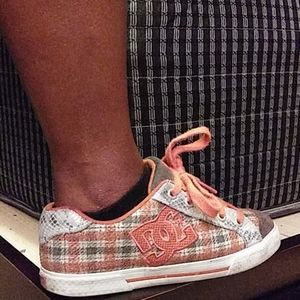 DC Skate board Ladies Chelsea Size 7